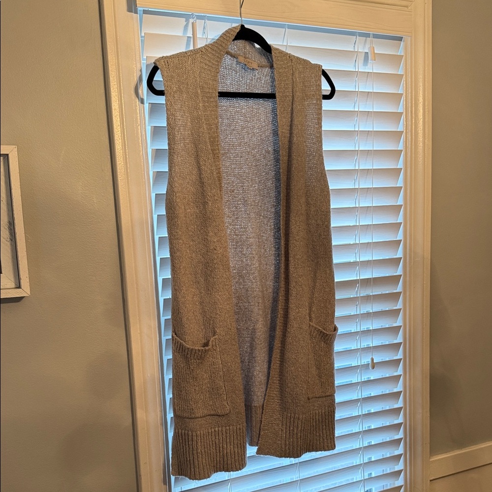LOFT Gray Sweater Vest Cardigan